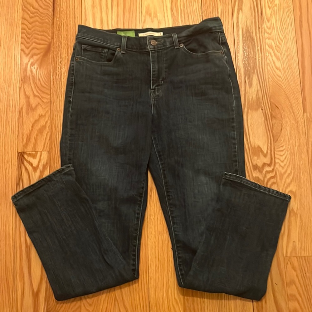 Women’s dark blue Classic Straight Jeans 
size 8 excellent condition